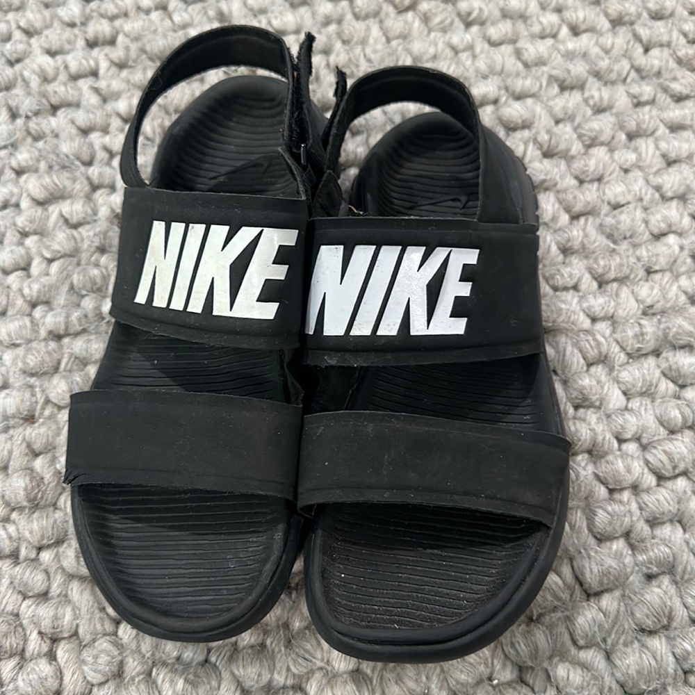 Nike sandals size 8